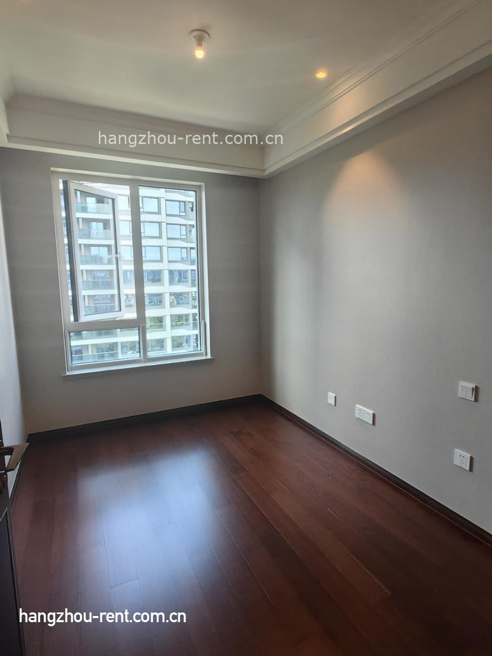 93af3a546b3c4ebb8f15aa3fae9ce336