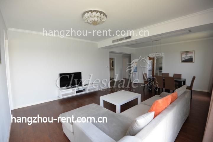 Hangzhou_apartment-Hangzhou_rent-rent_apartment_in_Hangzhou-clydesdale_relocation-Ease_Sky_Plaza-Dreamland-Rainbow_city-RC0514
